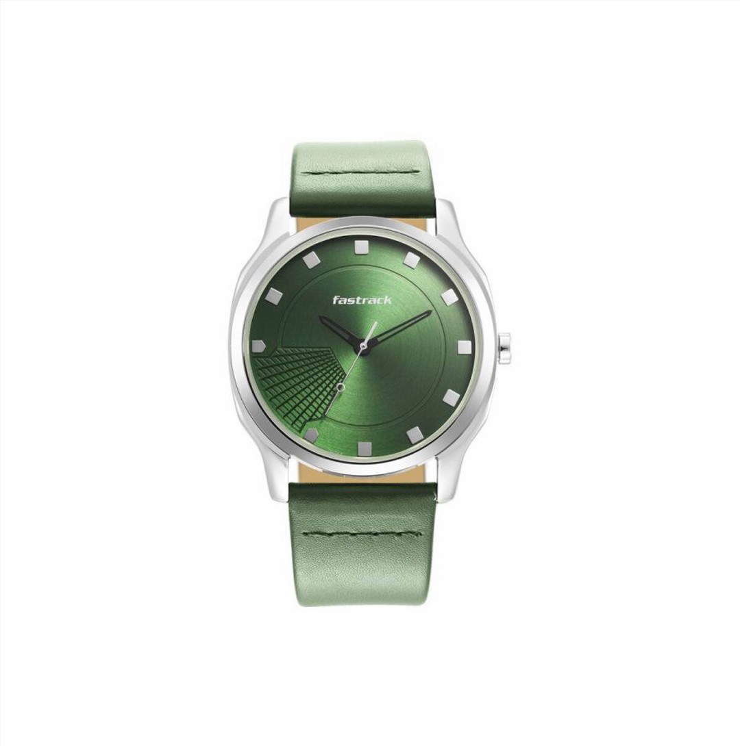 Fastrack NS3255SL02 Stunners Quartz Analog Green Dial Leather Strap Watch